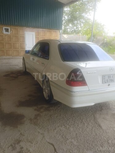 Mercedes C 230 1998, 303,166 km - 2.3 l - Saatlı