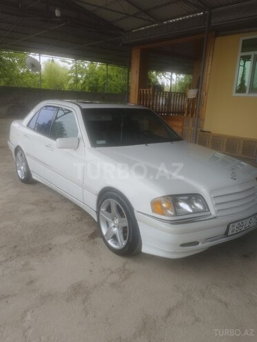 Mercedes C 230 1998, 303,166 km - 2.3 l - Saatlı