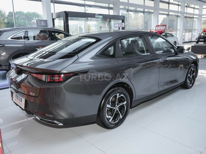 Changan Qiyuan A05 2025, 0 km - 1.5 л - Bakı