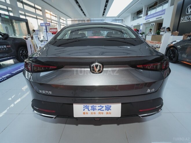 Changan Qiyuan A05 2025, 0 km - 1.5 л - Bakı