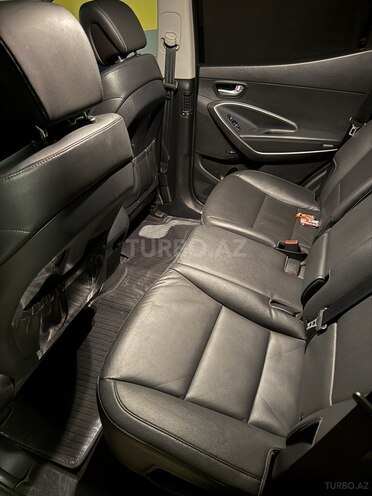 Hyundai Santa Fe-16