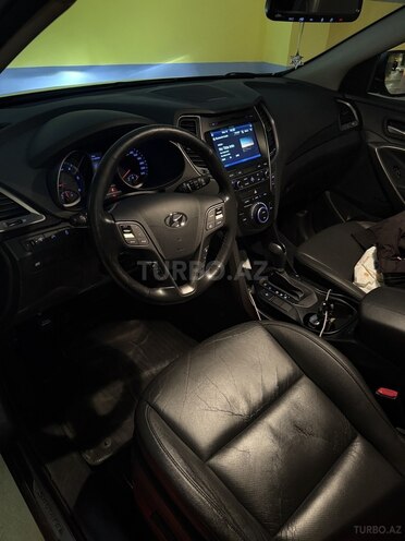 Hyundai Santa Fe-14
