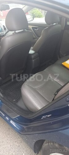 Hyundai Elantra 2015, 190,000 km - 1.8 л - Bakı