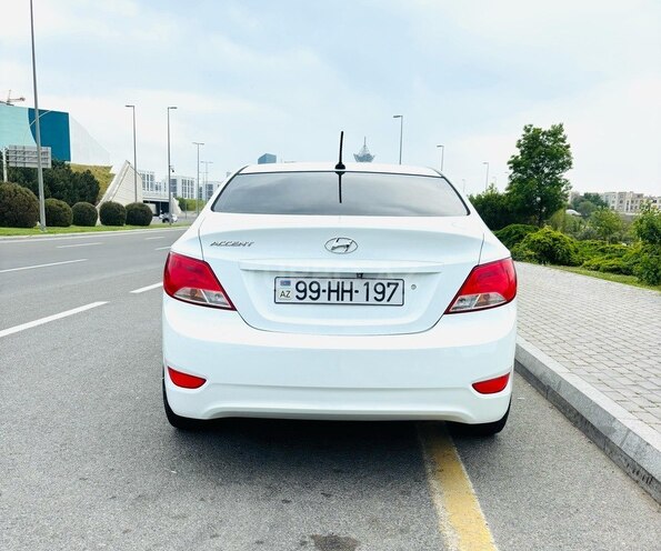 Hyundai Accent 2015, 208,000 km - 1.6 l - Bakı
