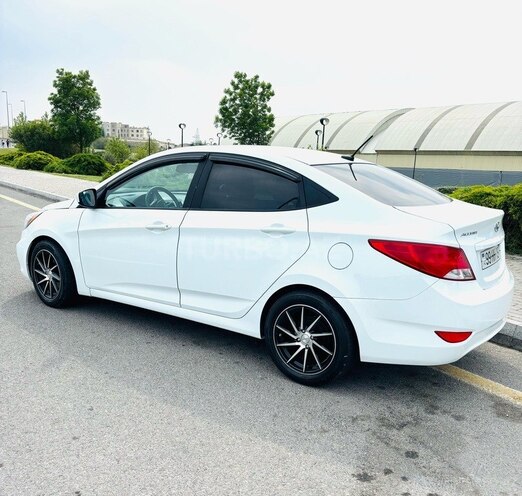 Hyundai Accent 2015, 208,000 km - 1.6 l - Bakı