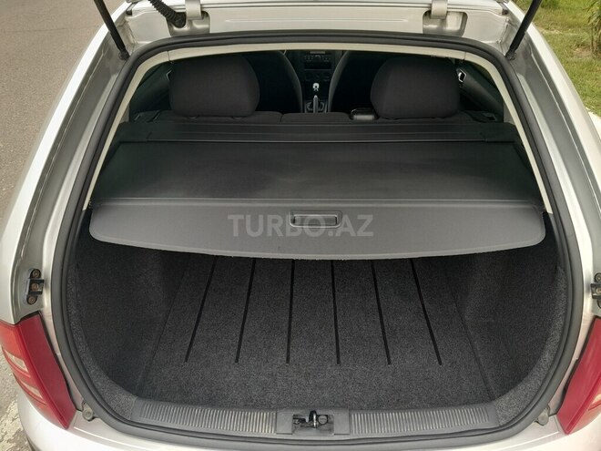 Skoda Fabia 2004, 210,000 km - 1.4 l - Bakı