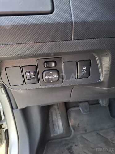 Toyota Auris 2009, 295,000 km - 1.4 l - Bakı