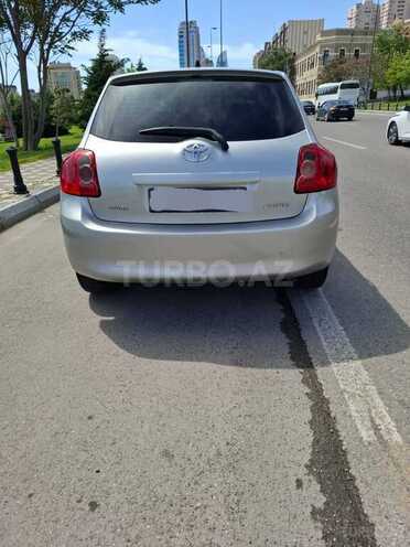 Toyota Auris 2009, 295,000 km - 1.4 l - Bakı