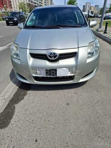 Toyota Auris 2009, 295,000 km - 1.4 l - Bakı