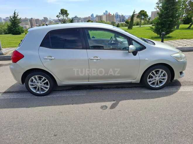 Toyota Auris 2009, 295,000 km - 1.4 l - Bakı