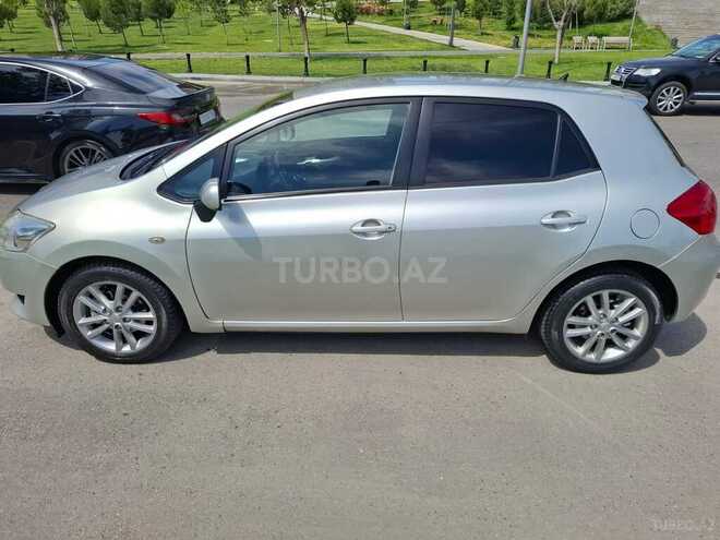 Toyota Auris 2009, 295,000 km - 1.4 l - Bakı