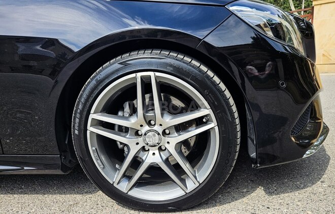 Mercedes E 220 d 2015, 240,000 km - 2.2 л - Bakı