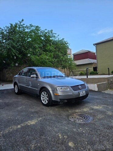 Volkswagen Passat 2002, 235,262 km - 1.8 l - Bakı
