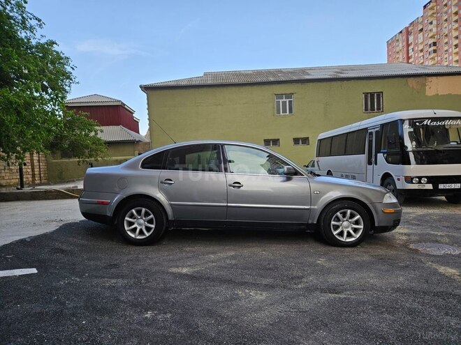 Volkswagen Passat 2002, 235,262 km - 1.8 l - Bakı