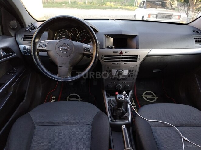 Opel Astra 2006, 400,000 km - 1.3 l - Qusar