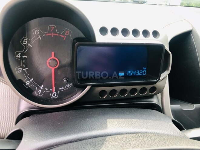Chevrolet Aveo-7