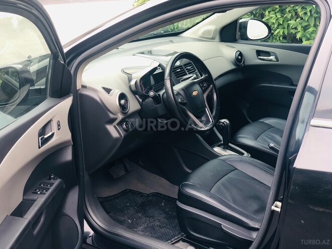 Chevrolet Aveo-3
