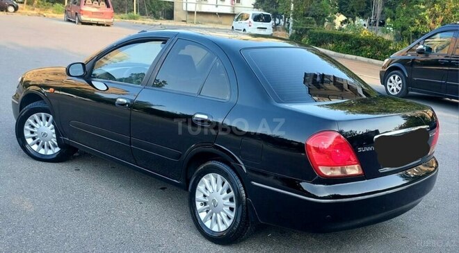 Nissan Sunny-4