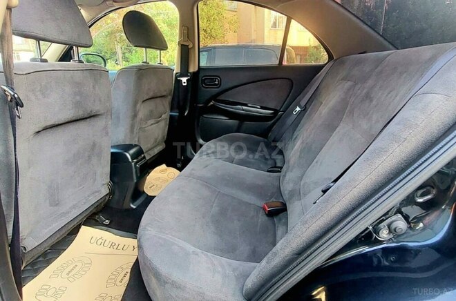 Nissan Sunny-15