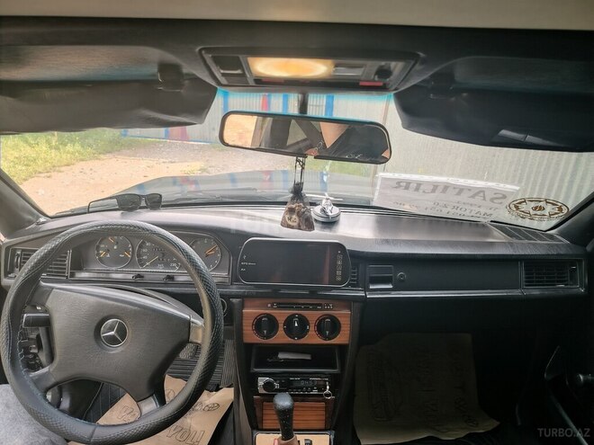 Mercedes 190 1991, 400,100 km - 2.0 l - Füzuli