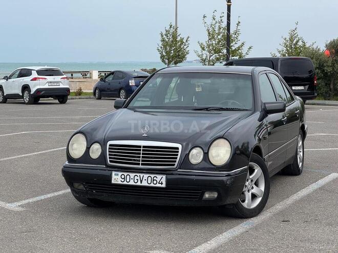 Mercedes E 230 1996, 334,000 km - 2.3 l - Sumqayıt