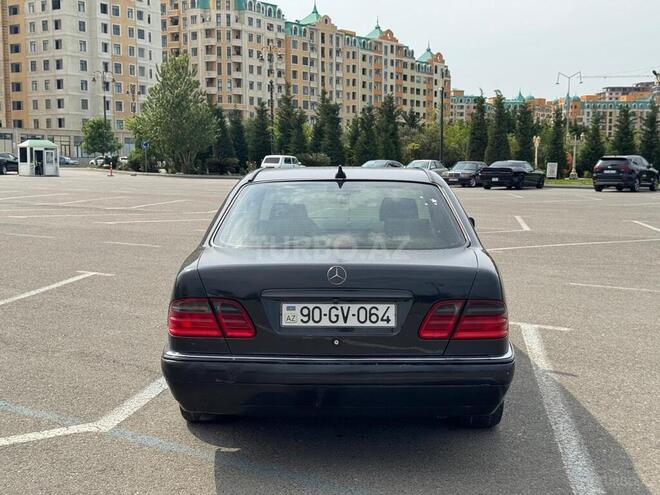 Mercedes E 230 1996, 334,000 km - 2.3 l - Sumqayıt