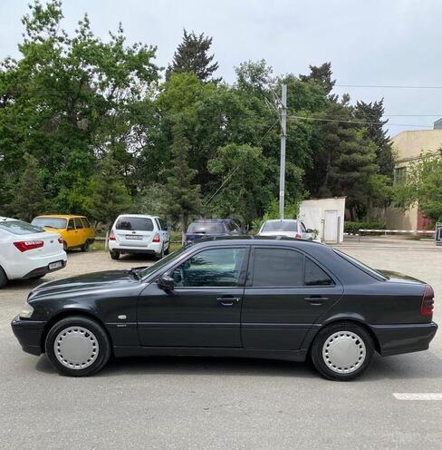 Mercedes C 240 1997, 320,000 km - 2.4 л - Bakı