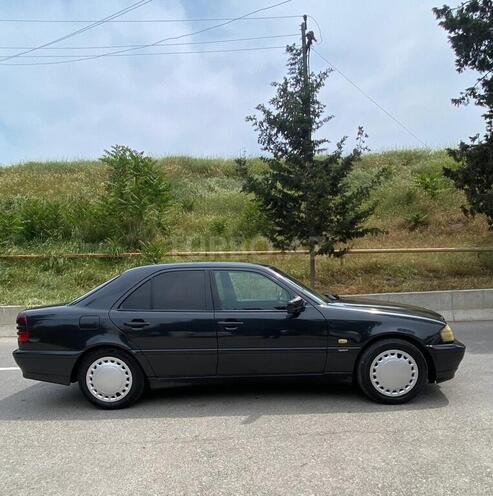Mercedes C 240 1997, 320,000 km - 2.4 л - Bakı