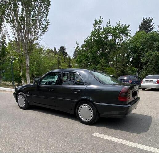 Mercedes C 240 1997, 320,000 km - 2.4 л - Bakı