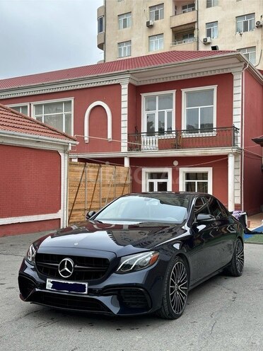 Mercedes E 300 e 4MATIC 2017, 135,000 km - 2.0 l - Bakı