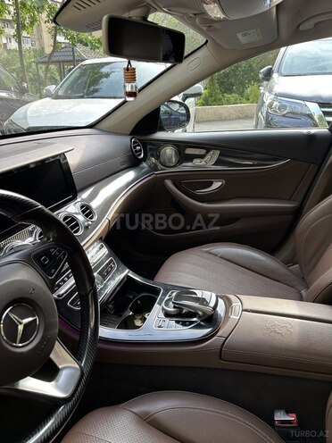Mercedes E 300 e 4MATIC 2017, 135,000 km - 2.0 l - Bakı