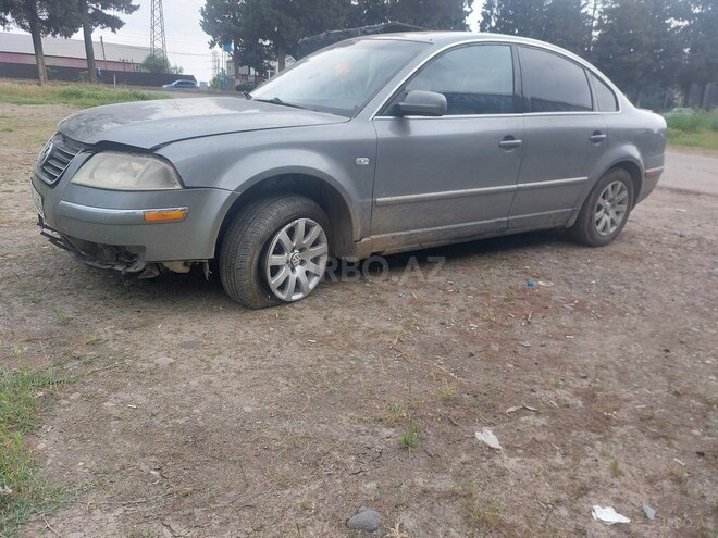 Volkswagen Passat 2003, 220,000 km - 1.8 l - Masallı