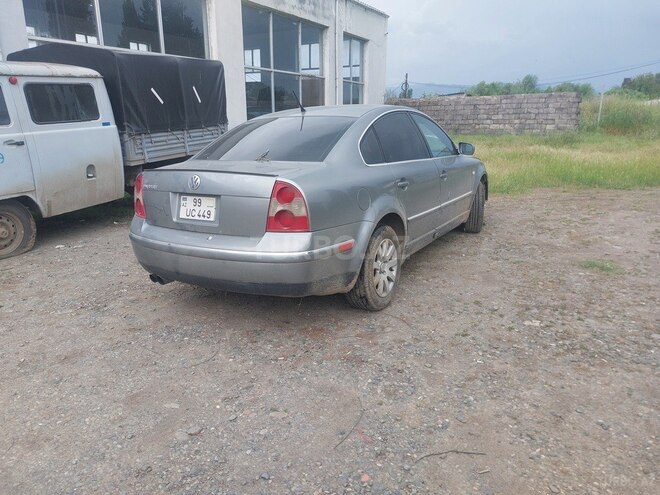 Volkswagen Passat 2003, 220,000 km - 1.8 l - Masallı