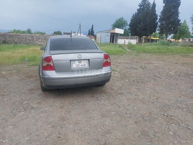 Volkswagen Passat 2003, 220,000 km - 1.8 l - Masallı