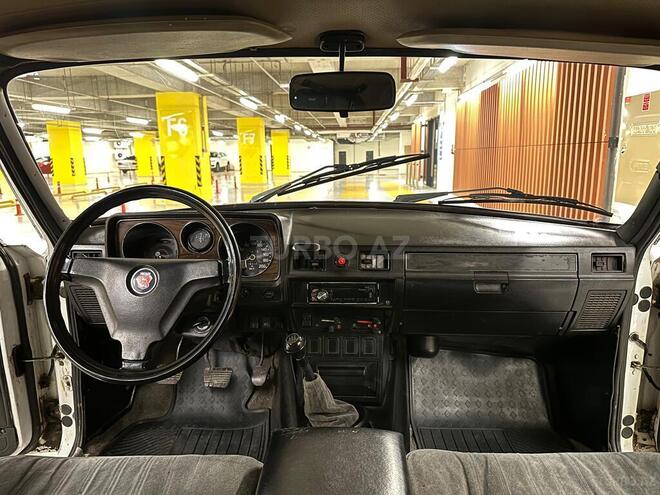 GAZ 24 1983, 165,000 km - 2.4 l - Gəncə