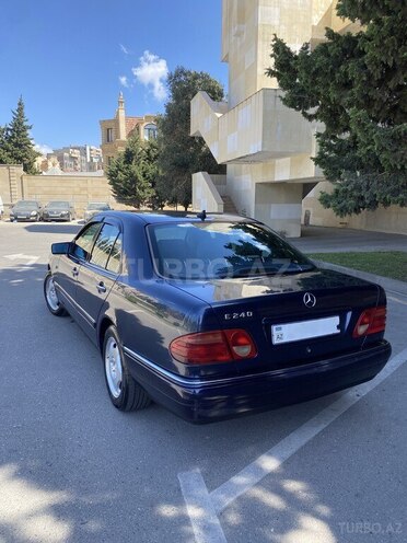 Mercedes E 240 1998, 394,000 km - 2.4 l - Bakı