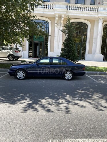 Mercedes E 240 1998, 394,000 km - 2.4 l - Bakı