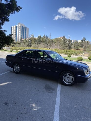 Mercedes E 240 1998, 394,000 km - 2.4 l - Bakı