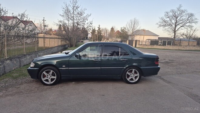 Mercedes C 180 1997, 450,000 km - 1.8 l - İsmayıllı