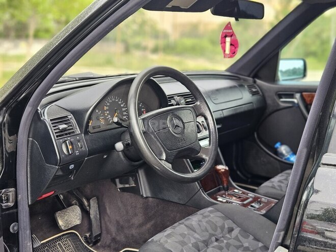 Mercedes C 180 1997, 417,299 km - 1.8 l - Salyan