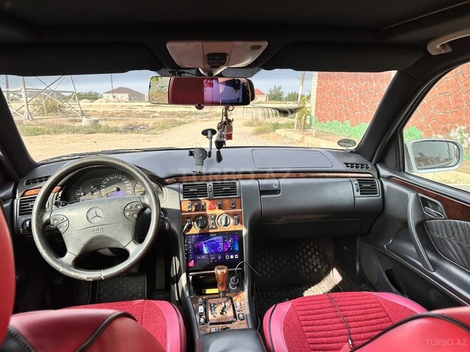 Mercedes E 200 1999, 367,000 km - 2.0 l - Bakı
