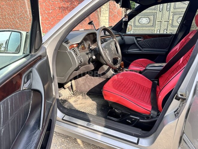 Mercedes E 200 1999, 367,000 km - 2.0 l - Bakı