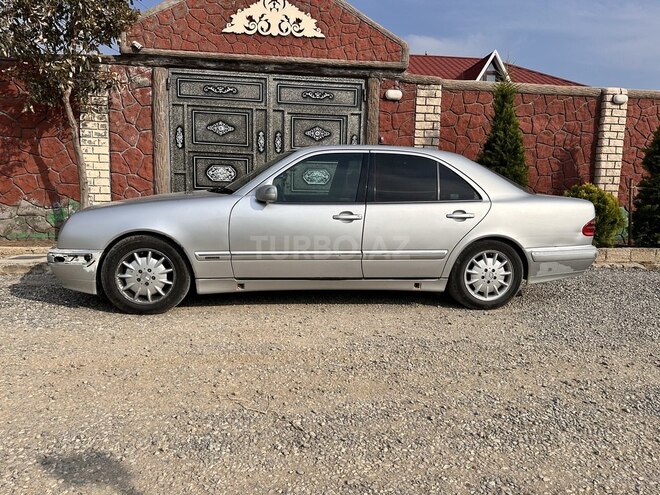 Mercedes E 200 1999, 367,000 km - 2.0 l - Bakı