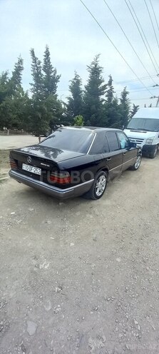 Mercedes E 250 1991, 355,568 km - 2.5 l - Sumqayıt