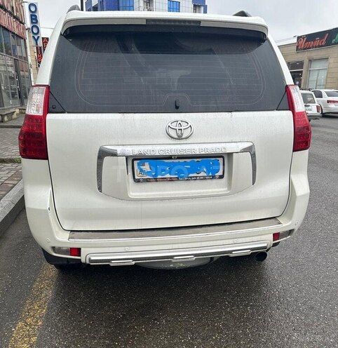 Toyota Land Cruiser Prado 2012, 329,000 km - 2.7 л - Quba