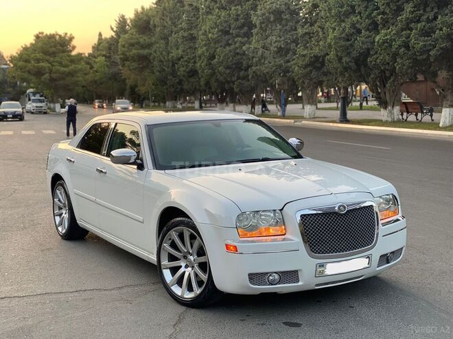 Chrysler 300C 2005, 157,446 km - 3.5 l - Sumqayıt