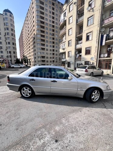 Mercedes C 200 2000, 265,000 km - 2.0 l - Bakı