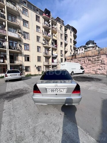 Mercedes C 200 2000, 265,000 km - 2.0 l - Bakı