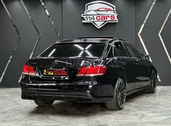 Mercedes E 250-5
