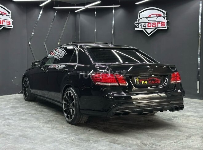 Mercedes E 250-6